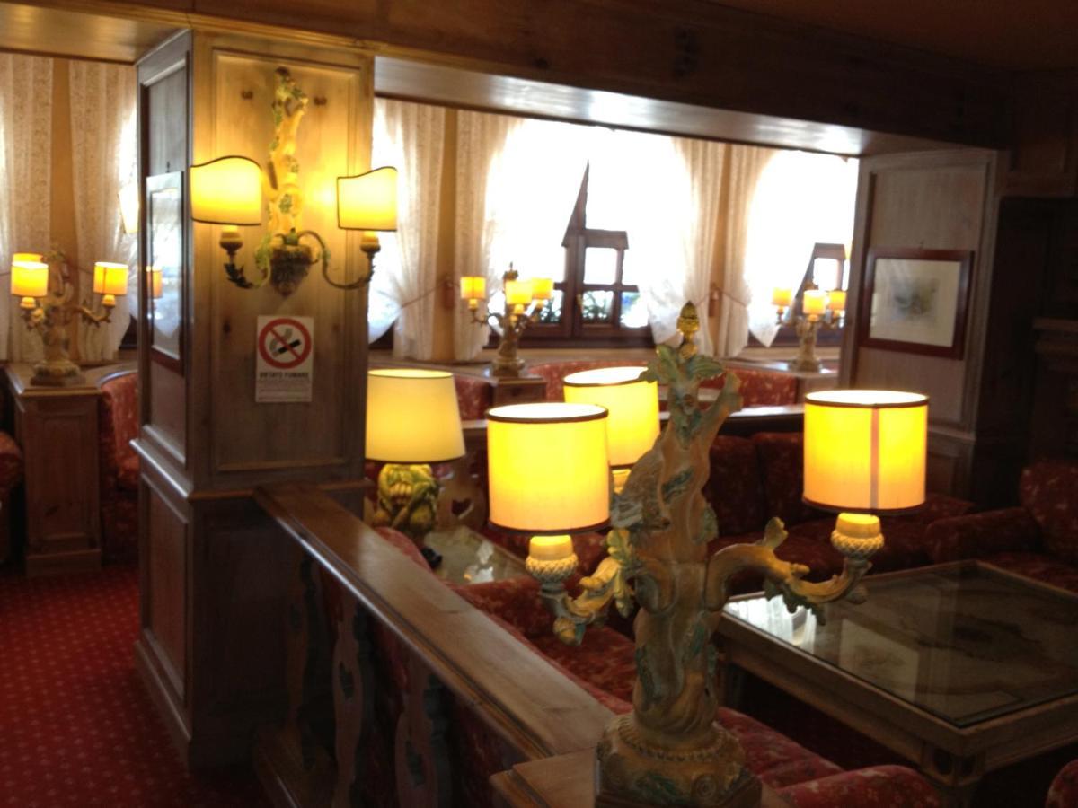 Rta Hotel Catturani Madonna Kültér fotó