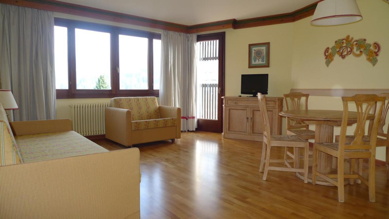 Rta Hotel Catturani Madonna Kültér fotó