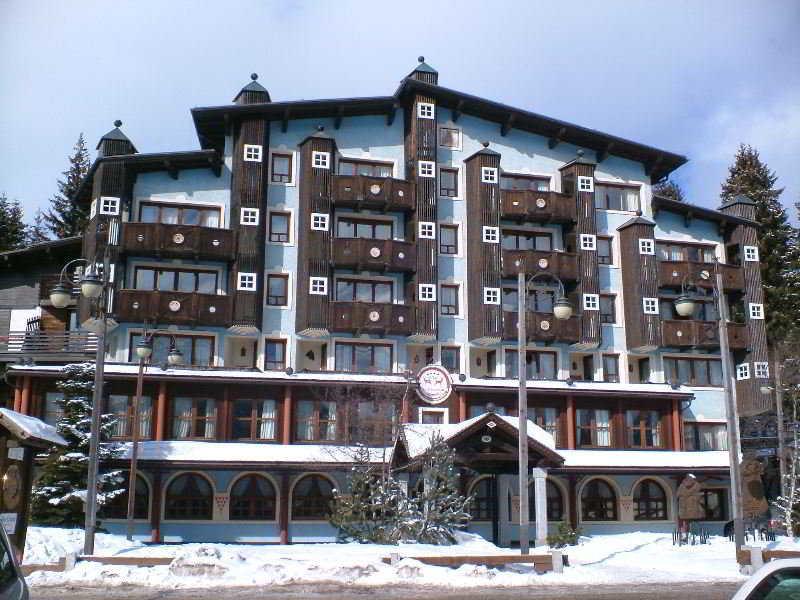 Rta Hotel Catturani Madonna Kültér fotó