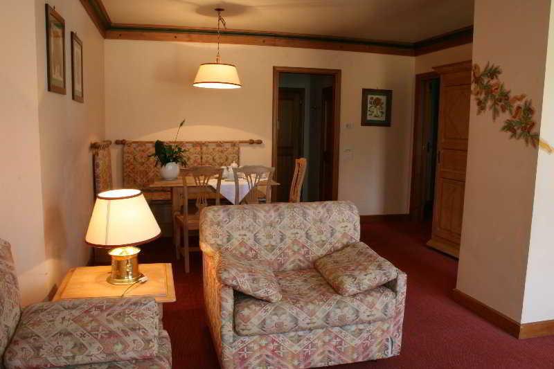 Rta Hotel Catturani Madonna Kültér fotó