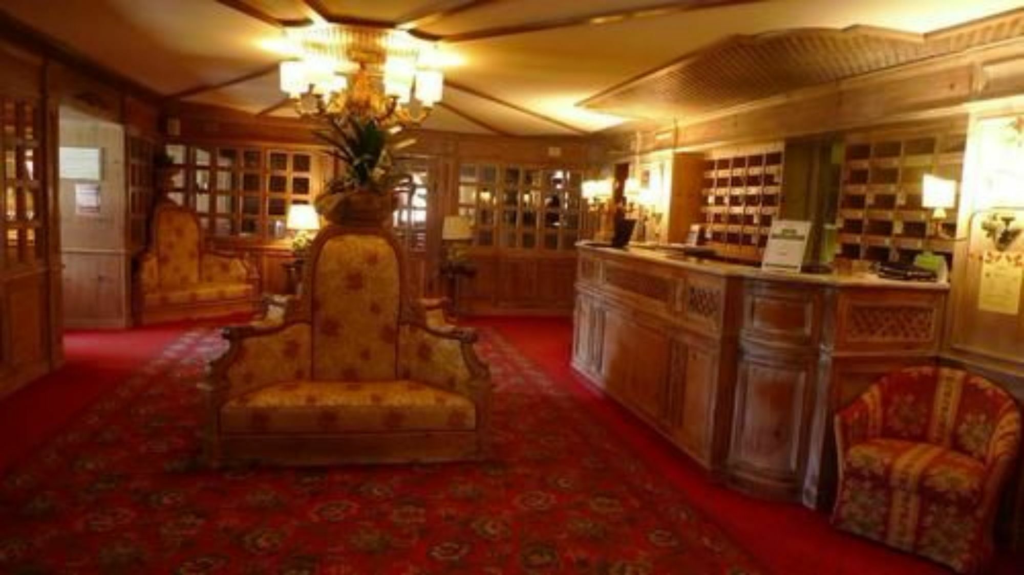 Rta Hotel Catturani Madonna Kültér fotó